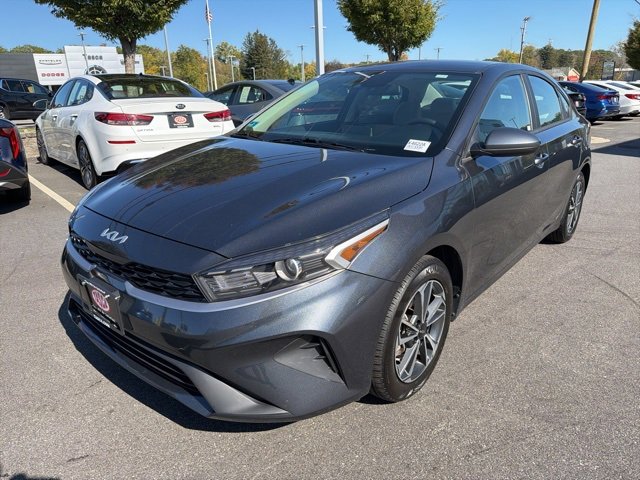Used 2023 Kia Forte LXS image 7