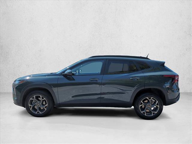Used 2025 Chevrolet Trax LT FWD image 9