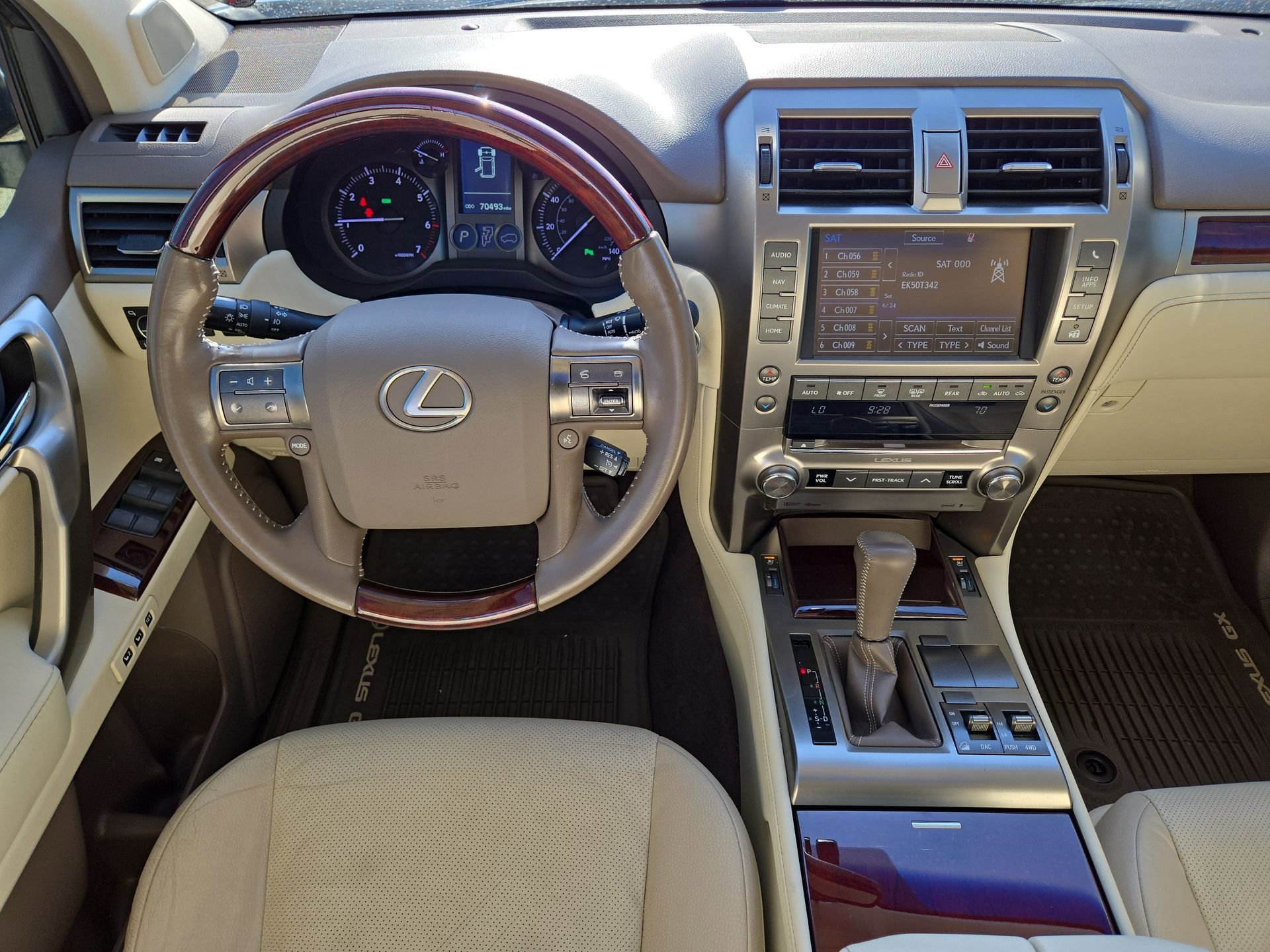 Used 2017 Lexus GX 460 Premium image 14