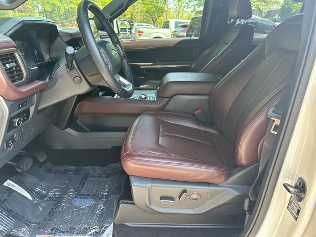 Used 2024 Ford Expedition Max Limited AWD/4WD image 11