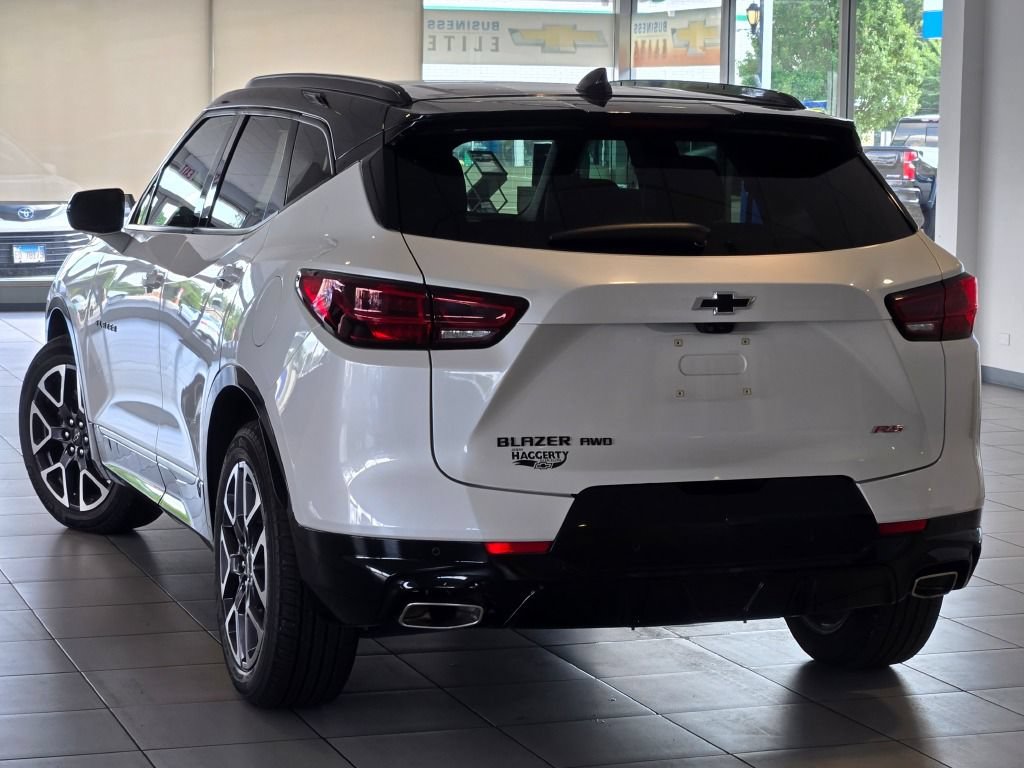 Certified 2023 Chevrolet Blazer RS w/ Driver Confidence II Package AWD/4WD image 15