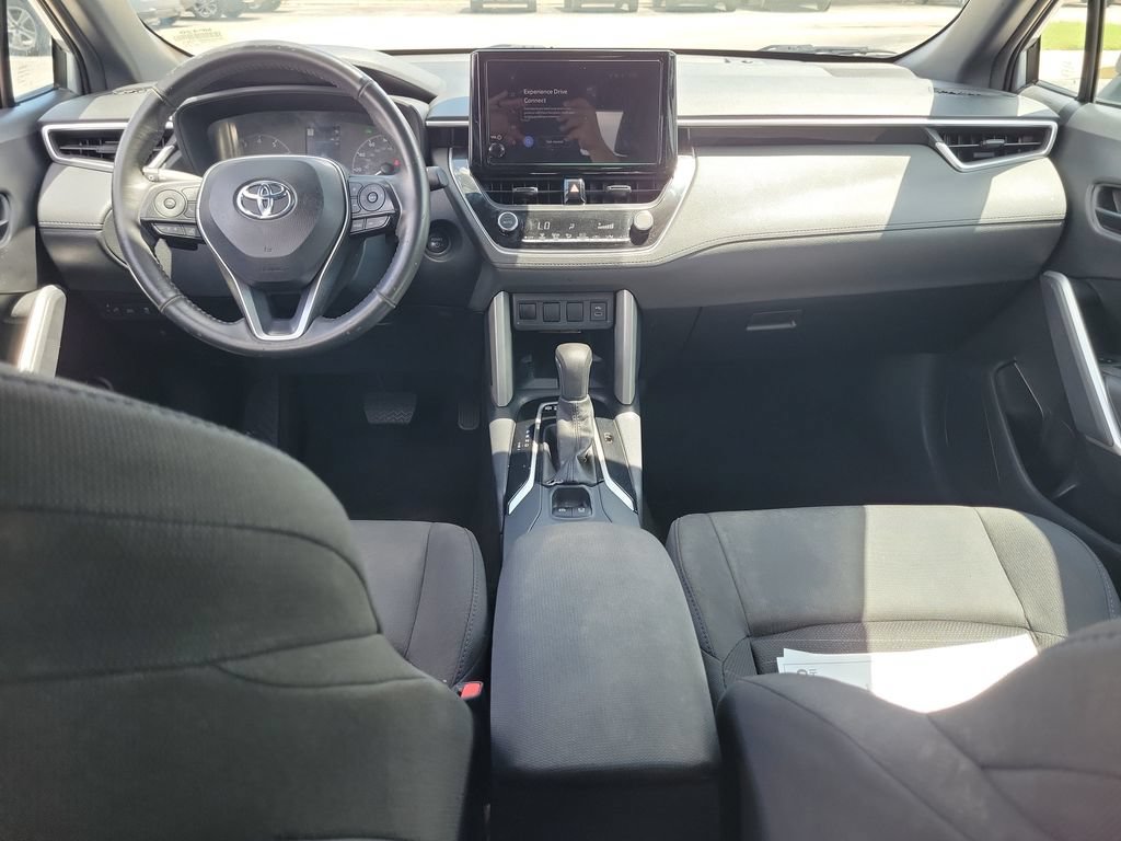 Used 2024 Toyota Corolla Cross AWD Hybrid image 8