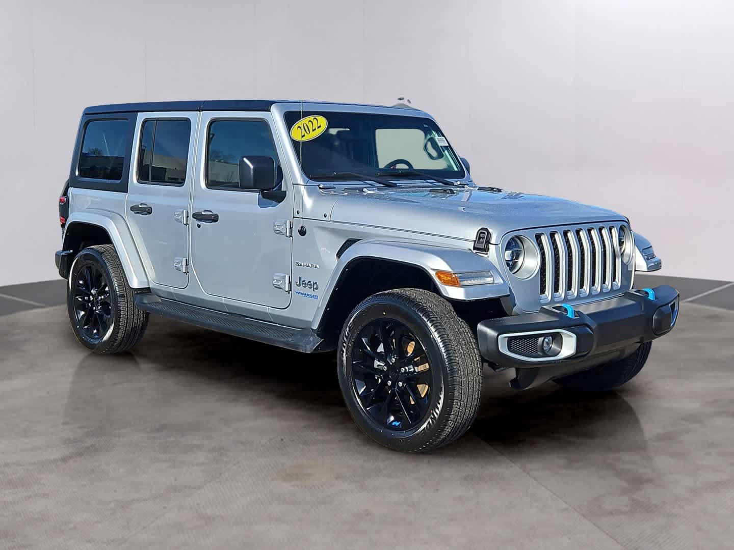 Used 2022 Jeep Wrangler Unlimited Sahara AWD/4WD image 3
