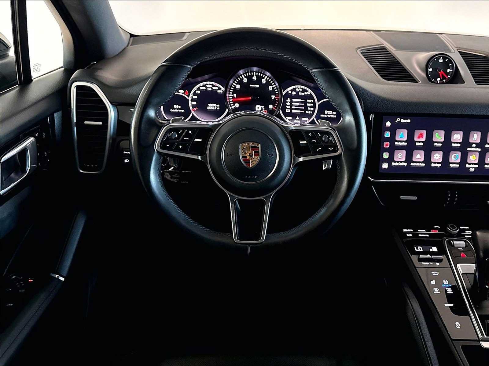 Used 2023 Porsche Cayenne Platinum Edition AWD/4WD image 16