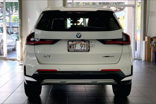 Used 2023 BMW X1 xDrive28i w/ Convenience Package AWD/4WD image 4