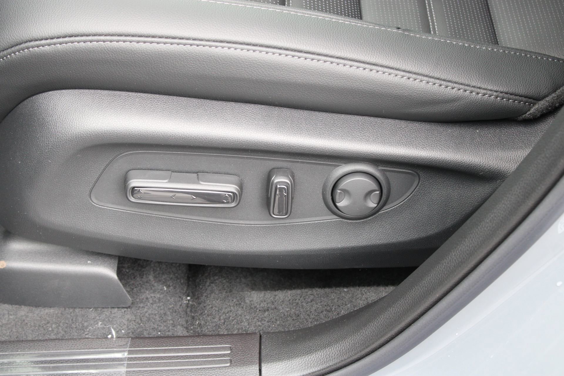 New 2026 Honda CR-V EX-L image 16