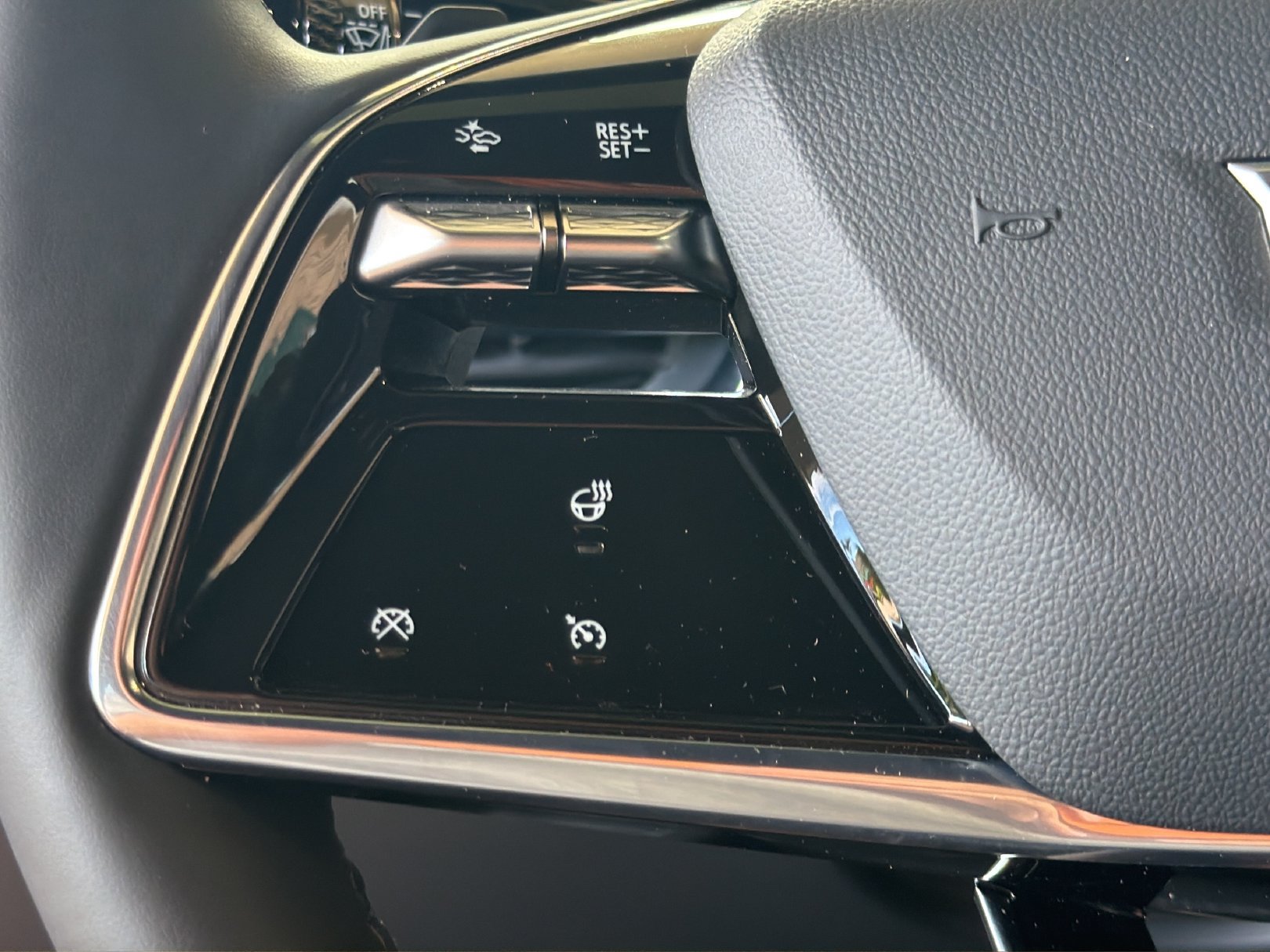 Certified 2025 Cadillac Lyriq Luxury RWD image 22