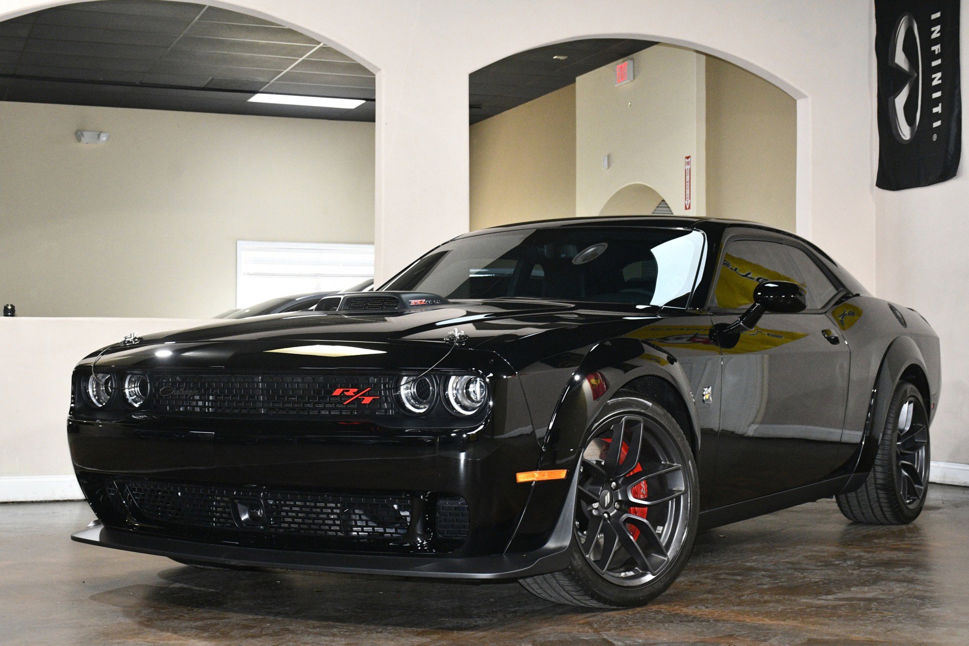 Used 2022 Dodge Challenger R/T Scat Pack RWD image 4
