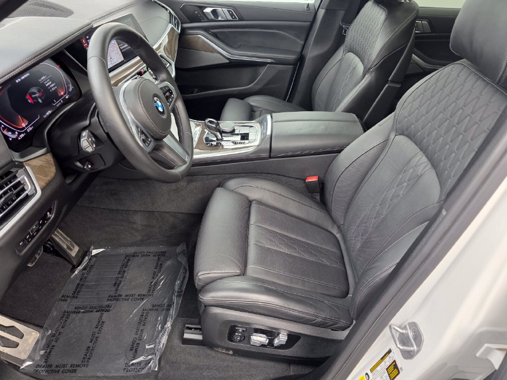 Used 2021 BMW X5 M50i w/ Premium Package AWD/4WD image 9