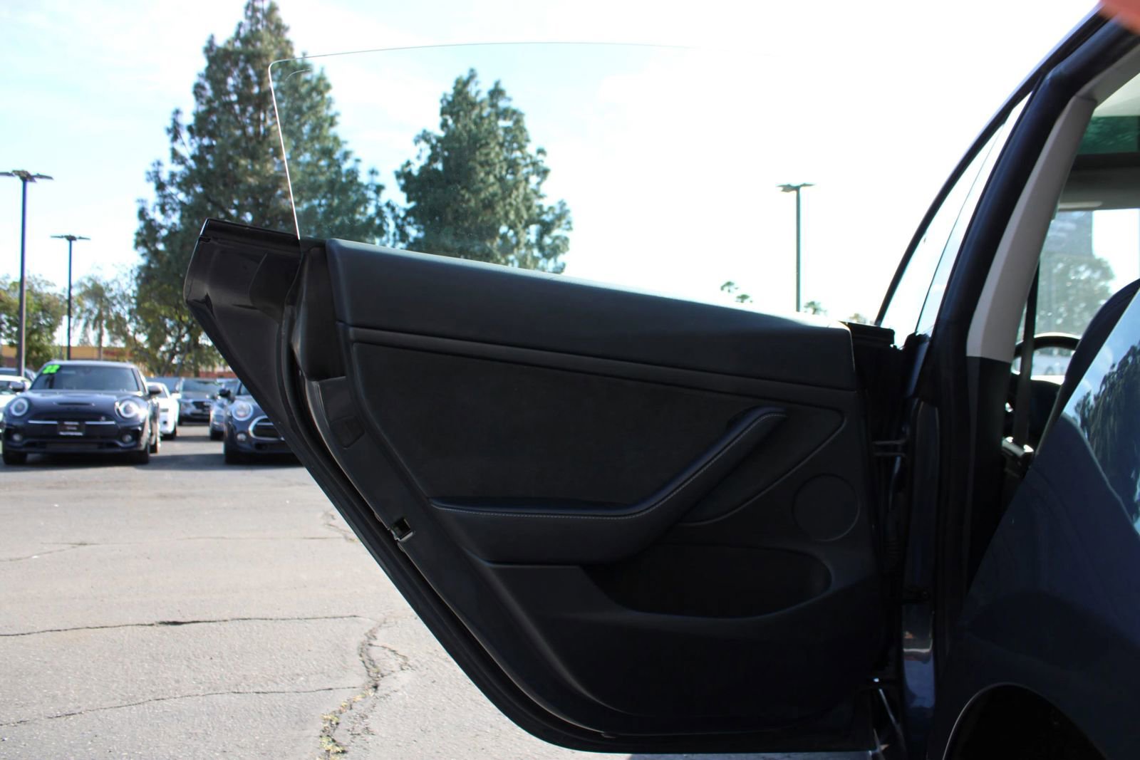 Used 2023 Tesla Model 3 Standard Range image 20