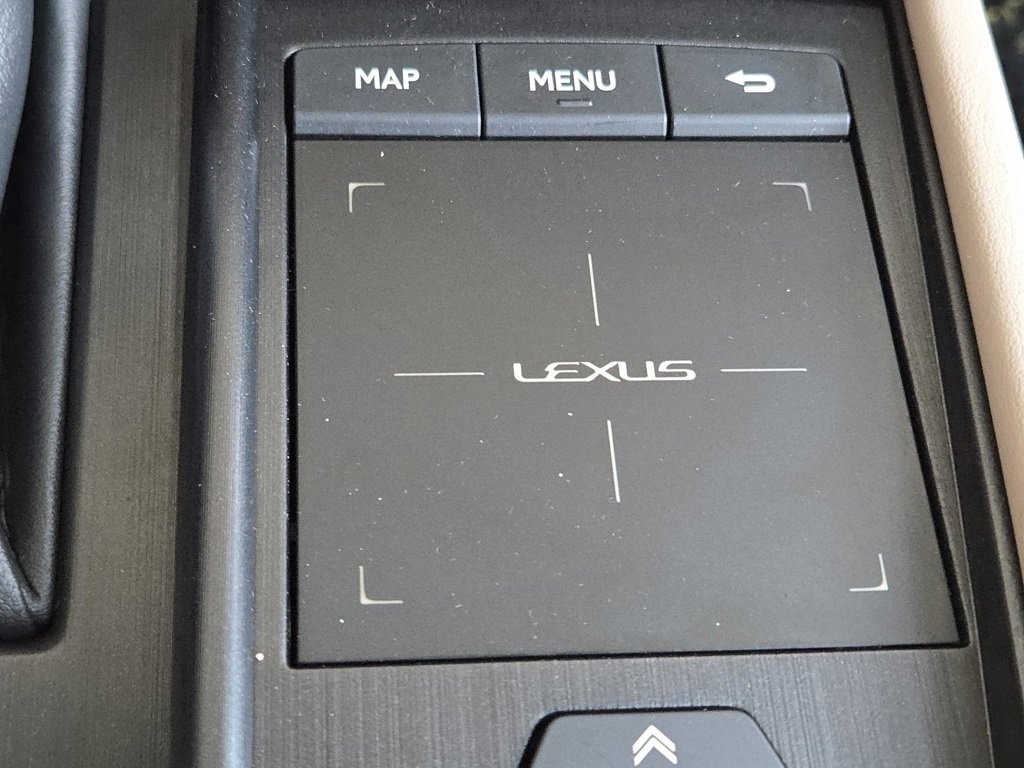 Used 2021 Lexus ES 300h w/ Premium Package image 13