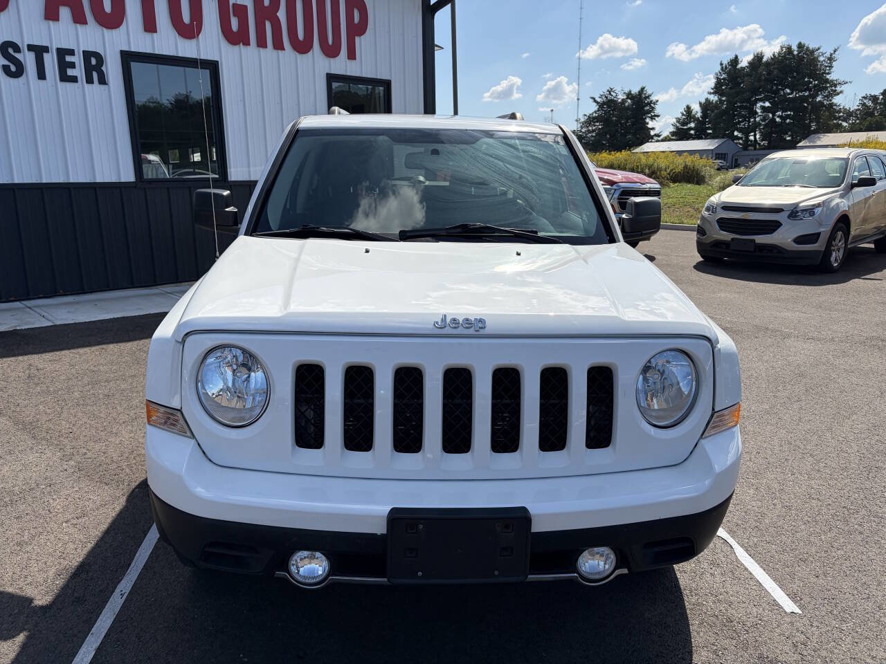 Used 2017 Jeep Patriot High Altitude image 2