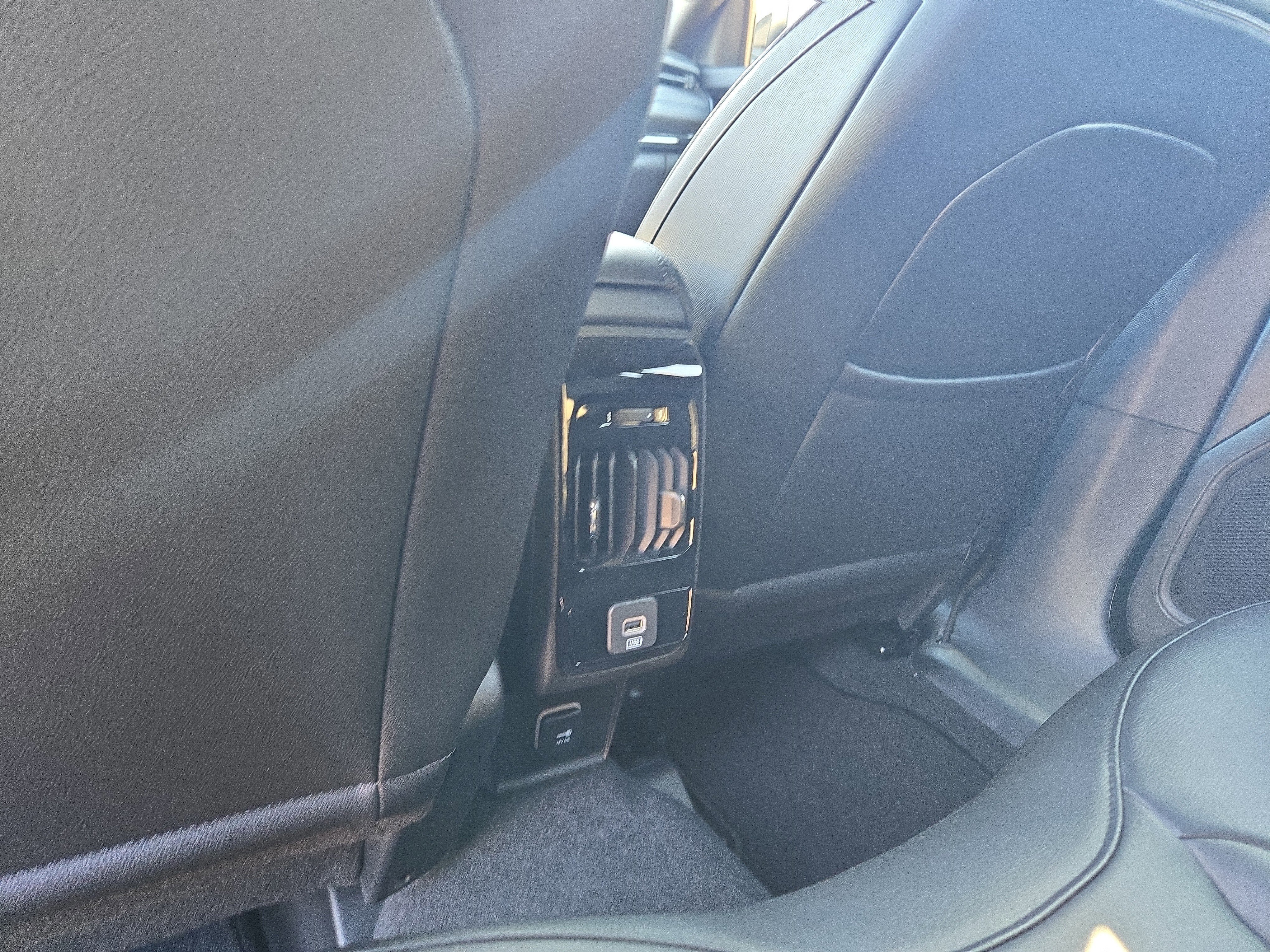 New 2026 Jeep Compass Latitude AWD/4WD image 15