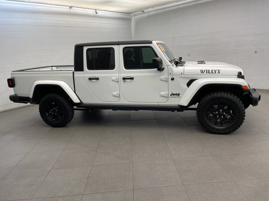 Certified 2021 Jeep Gladiator Sport AWD/4WD image 5