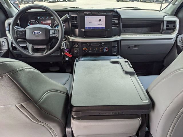 Used 2024 Ford F550 4x4 Crew Cab Super Duty image 15