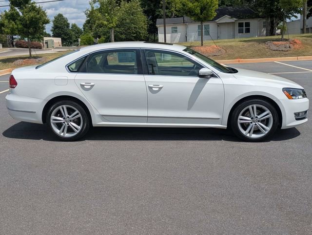 Used 2015 Volkswagen Passat TDI SEL Premium FWD image 3