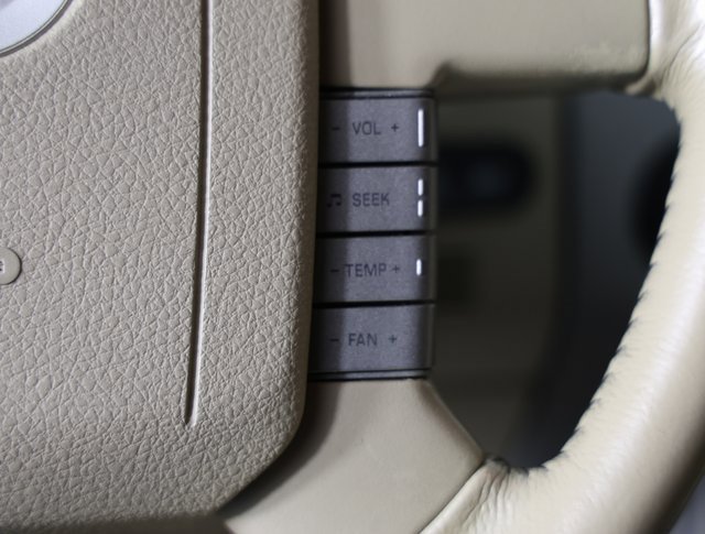 Used 2008 Lincoln Mark LT 2WD image 14