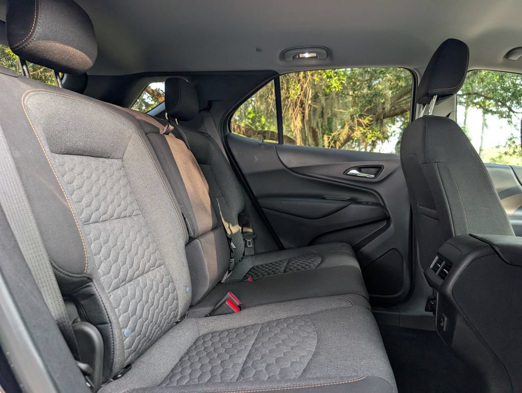 Used 2020 Chevrolet Equinox LT w/ LPO, Floor Liner Package AWD/4WD image 19