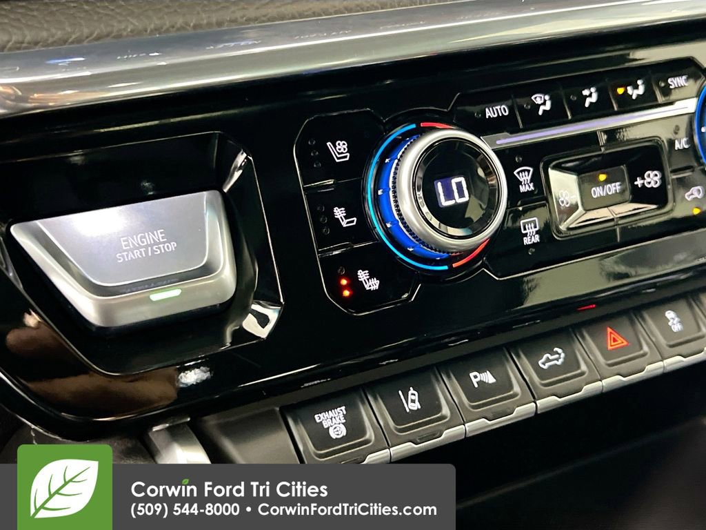 Used 2025 GMC Sierra 3500 Denali image 10