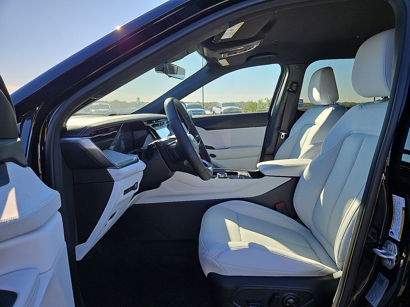 New 2026 Jeep Cherokee Laredo AWD/4WD image 6