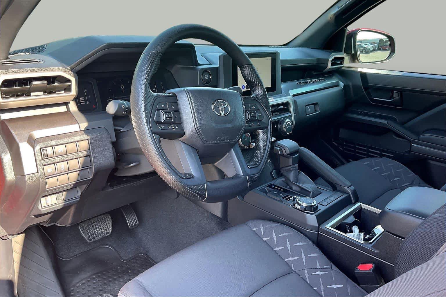 Used 2026 Toyota Tacoma SR5 AWD/4WD image 16