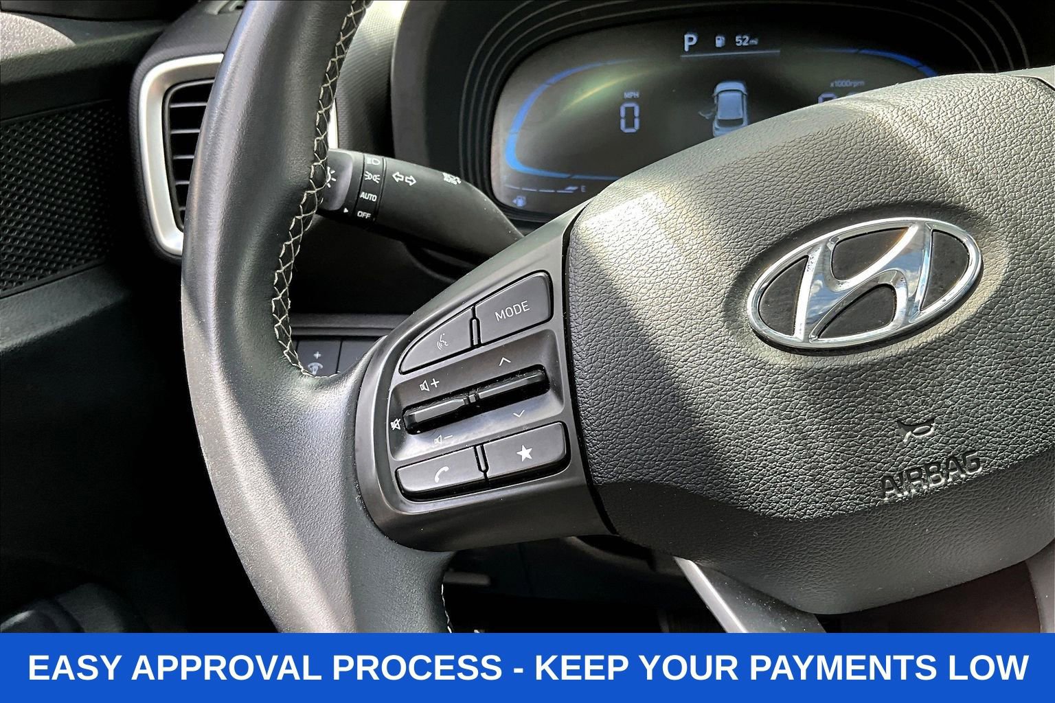 Used 2025 Hyundai Venue SEL FWD image 15