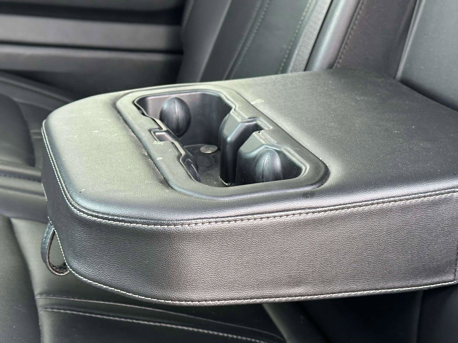 Used 2024 Jeep Wagoneer 4WD w/ Premium Group I image 13