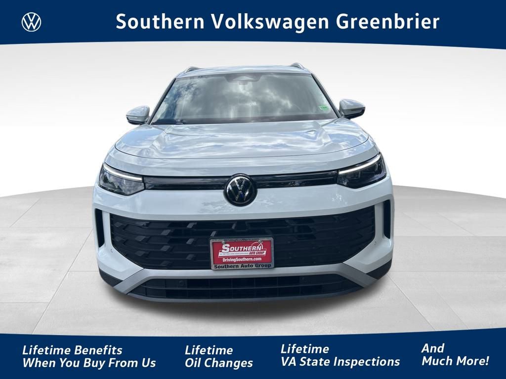 New 2025 Volkswagen Tiguan S w/ 18" Wheel Package