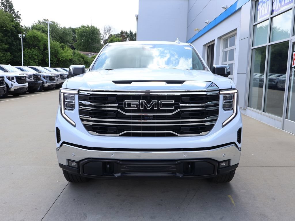 New 2026 GMC Sierra 1500 SLT w/ SLT Premium Package AWD/4WD image 5