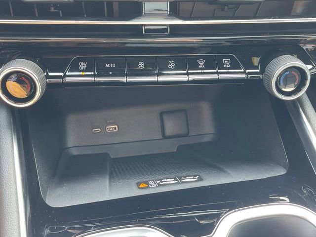 New 2026 Chevrolet Traverse Z71 w/ Driver Confidence Package image 12