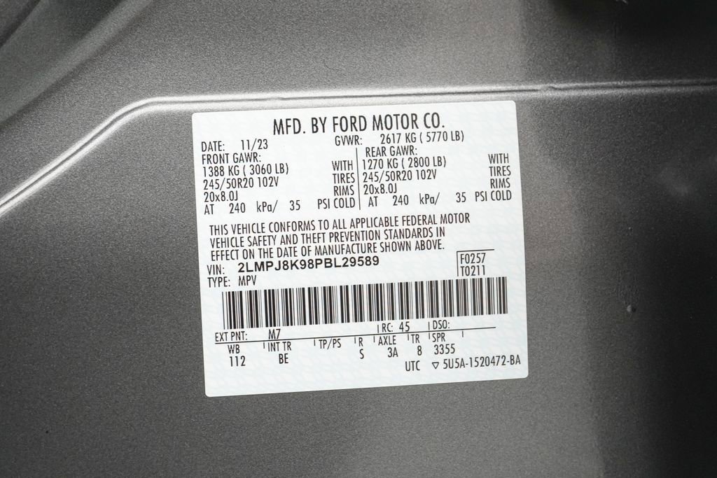 Used 2023 Lincoln Nautilus Reserve image 26