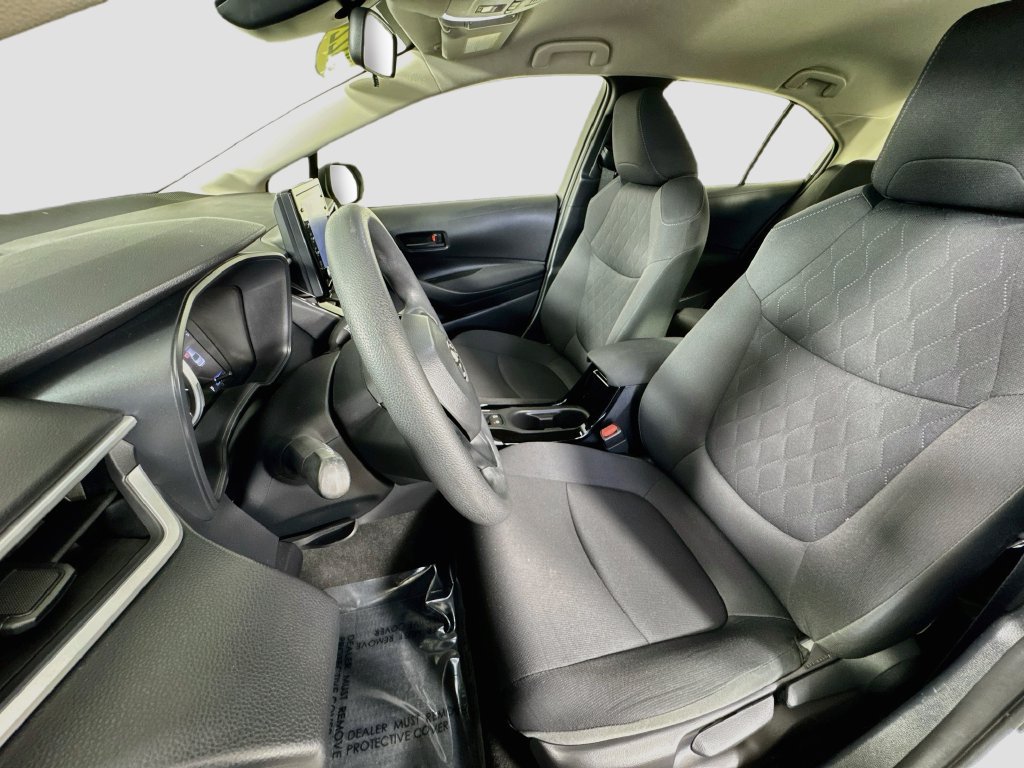Used 2022 Toyota Corolla LE FWD image 17