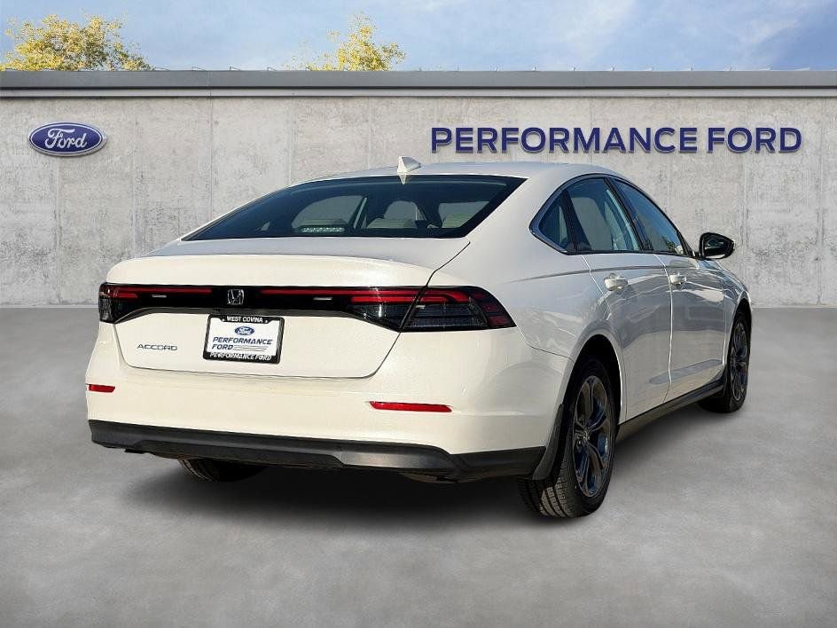 Used 2023 Honda Accord EX image 7