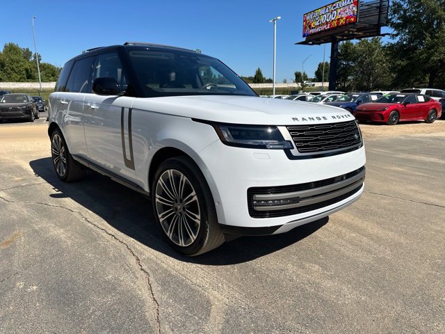 Used 2025 Land Rover Range Rover SE