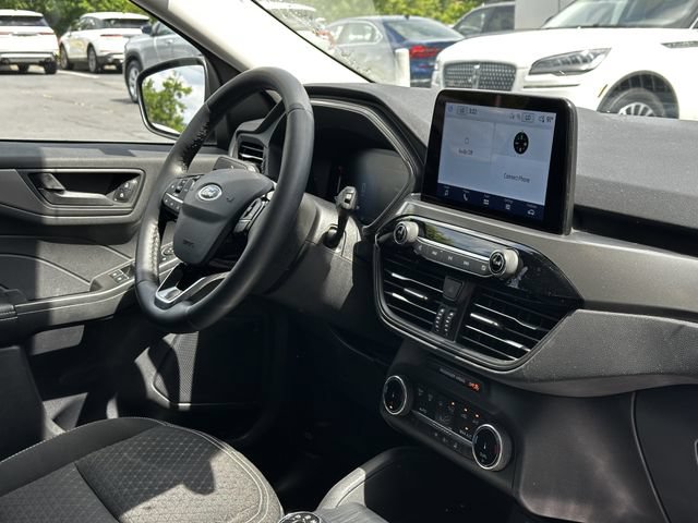 Certified 2023 Ford Escape Active AWD/4WD image 32