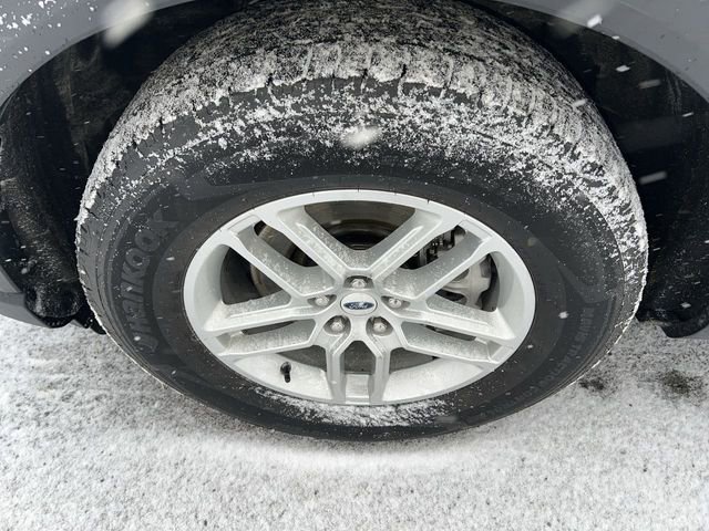 Used 2025 Ford Explorer Active image 12