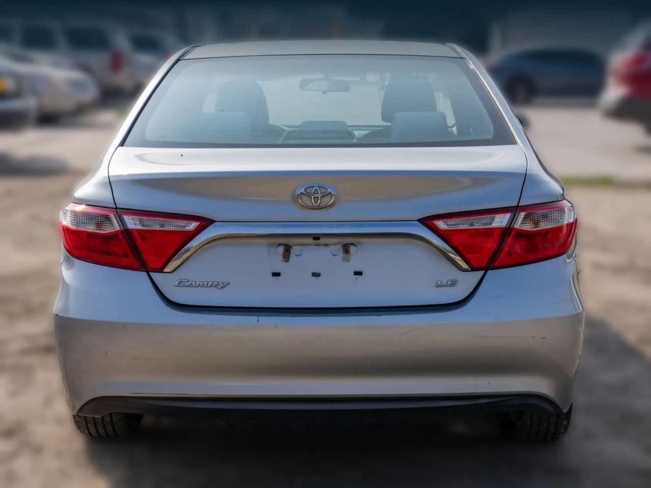Used 2017 Toyota Camry LE image 6