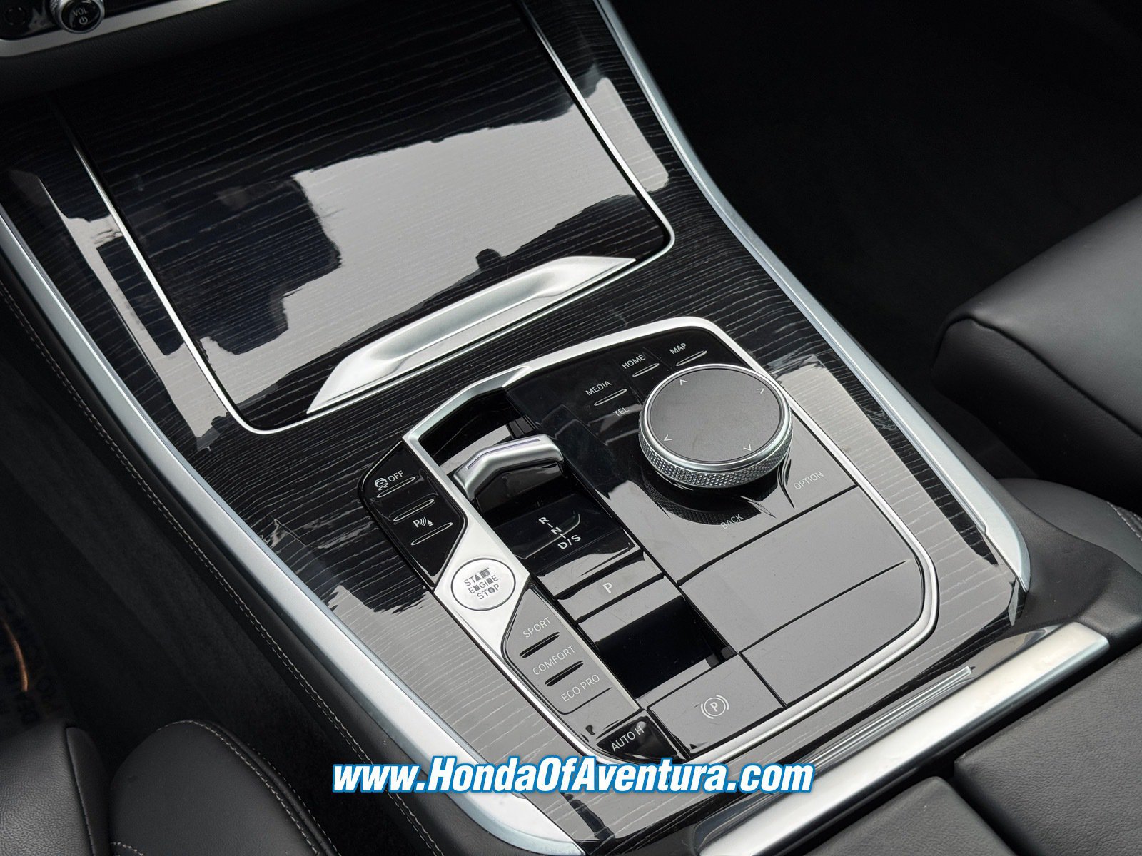 Used 2024 BMW X5 sDrive40i w/ M Sport Package RWD image 18