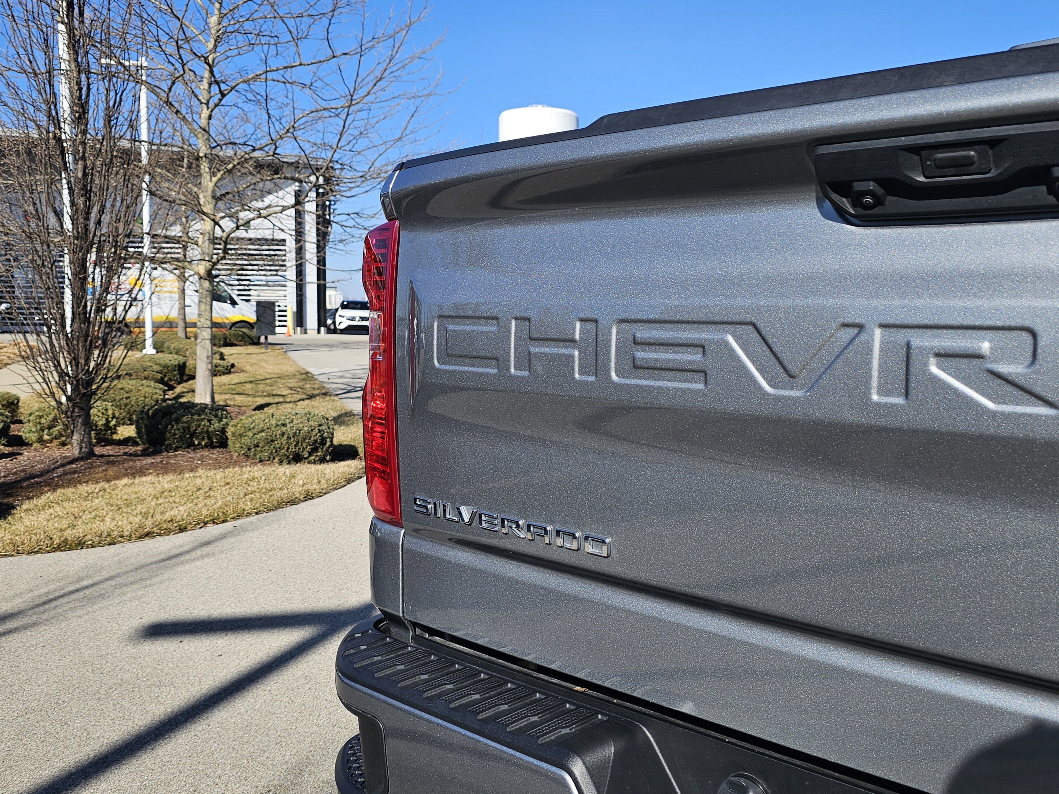Used 2023 Chevrolet Silverado 1500 Custom image 26