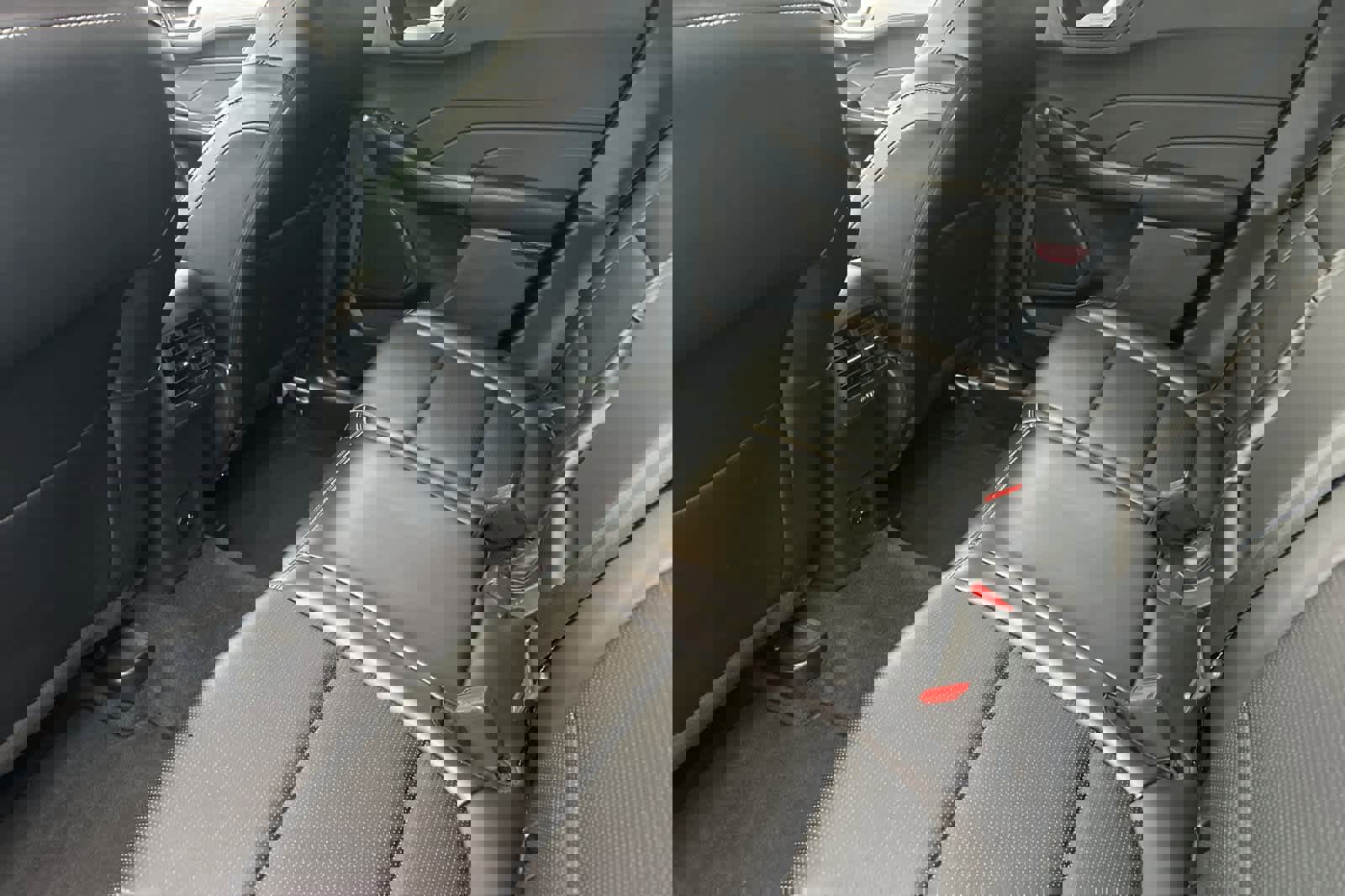 Certified 2025 Ford Escape Platinum image 4