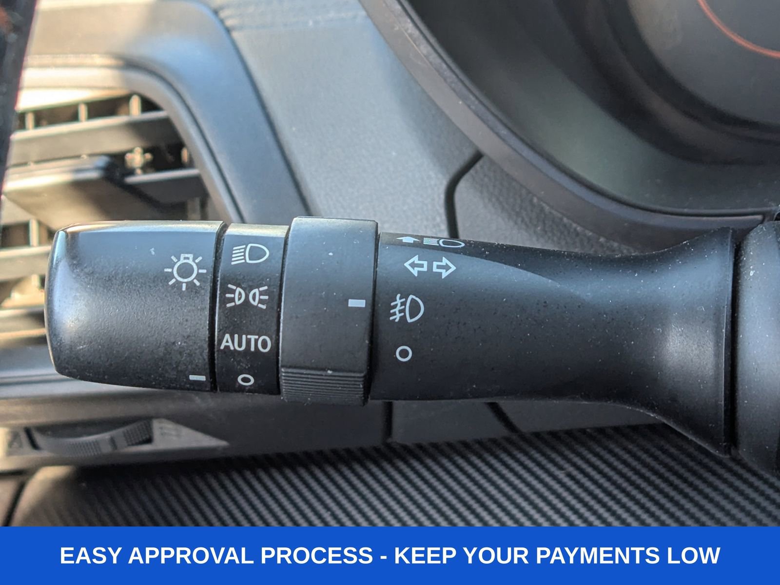 Used 2019 Subaru Crosstrek 2.0i Premium w/ Eyesight System image 37