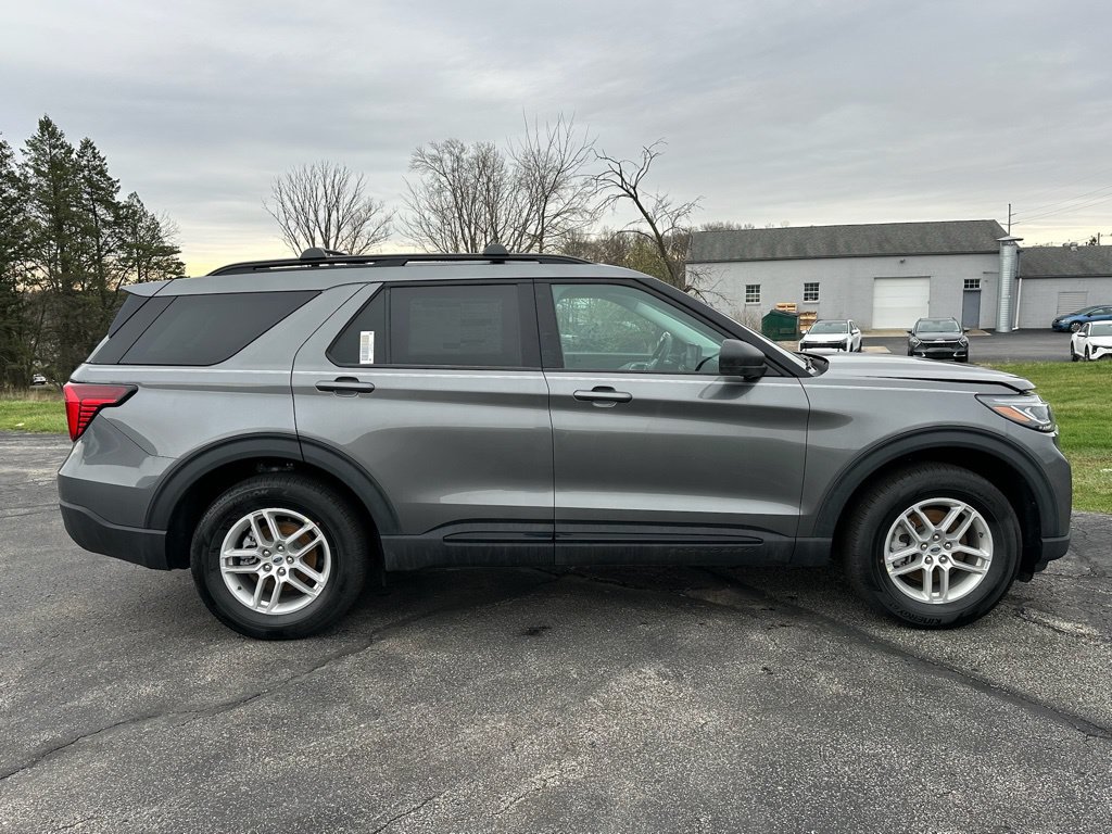 New 2026 Ford Explorer Active AWD/4WD image 4