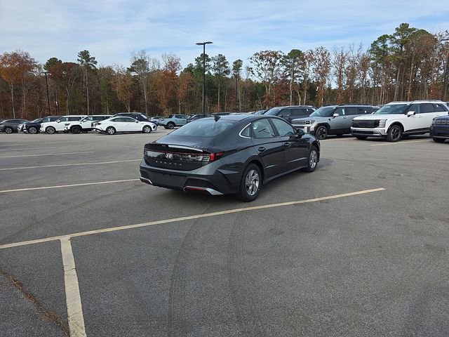 New 2026 Hyundai Sonata SE FWD image 14
