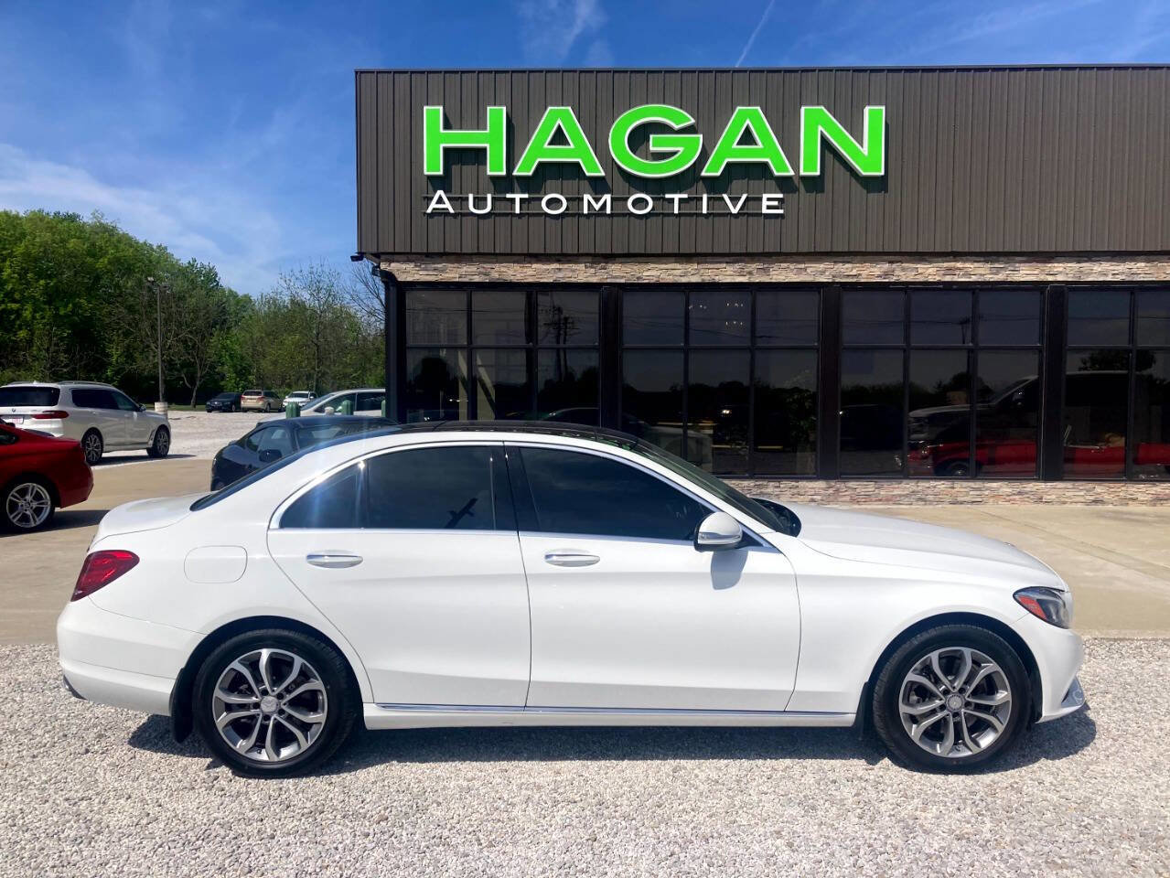 Used 2015 Mercedes-Benz C 300 4MATIC Sedan image 2