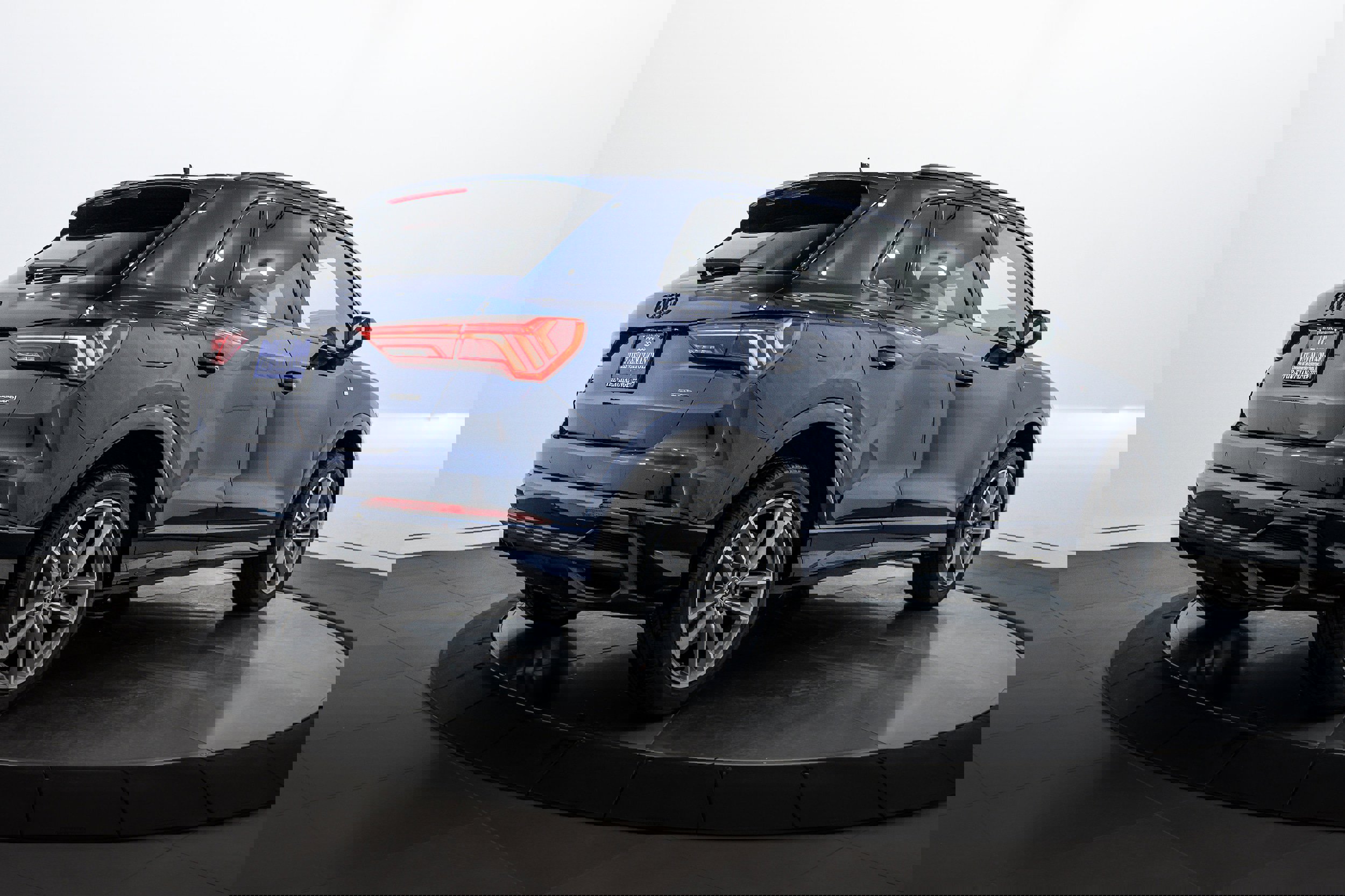 New 2025 Audi Q3 2.0T Premium image 4