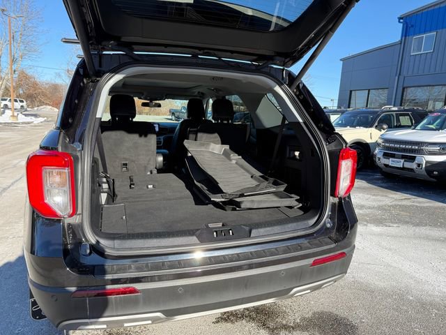 Used 2022 Ford Explorer XLT w/ Equipment Group 202A image 11