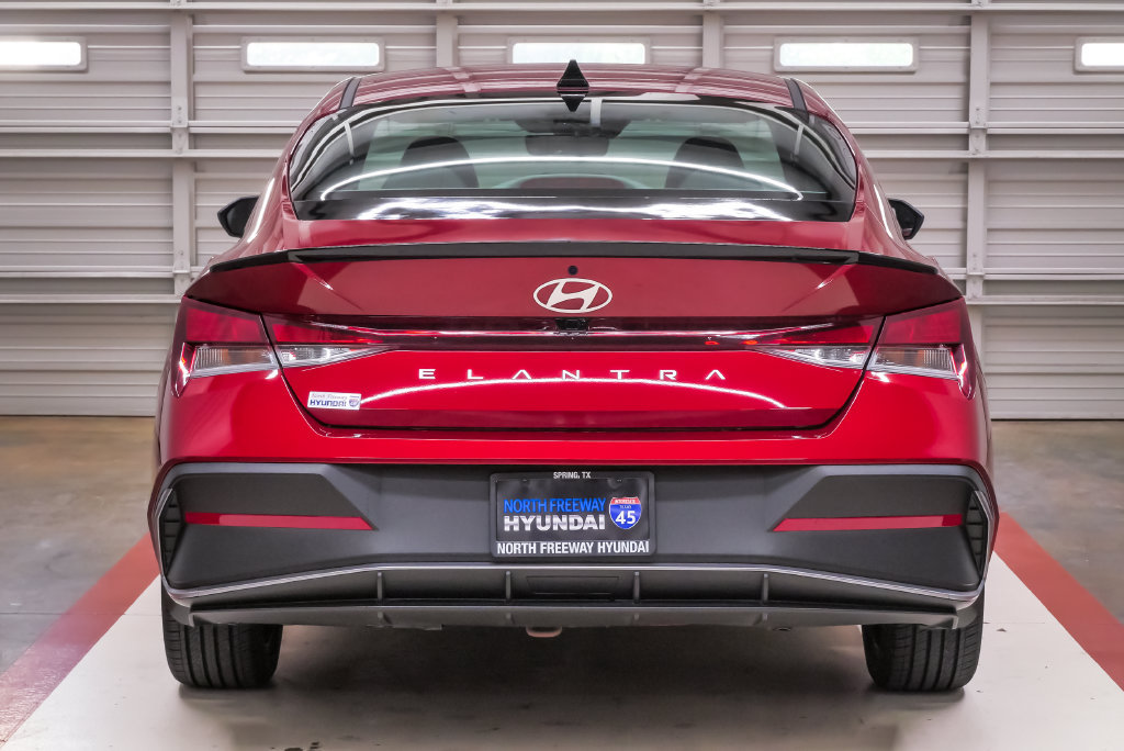 Certified 2026 Hyundai Elantra Sport FWD image 7