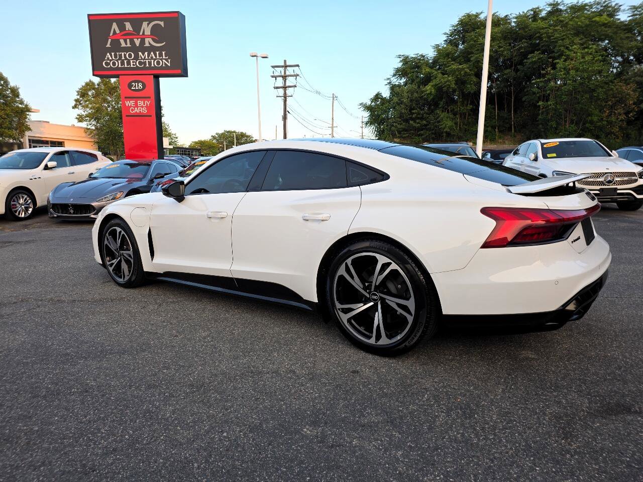 Used 2022 Audi e-tron GT Premium Plus w/ Performance Package image 7