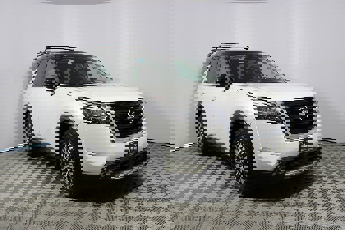 Used 2023 Nissan Pathfinder SL image 21