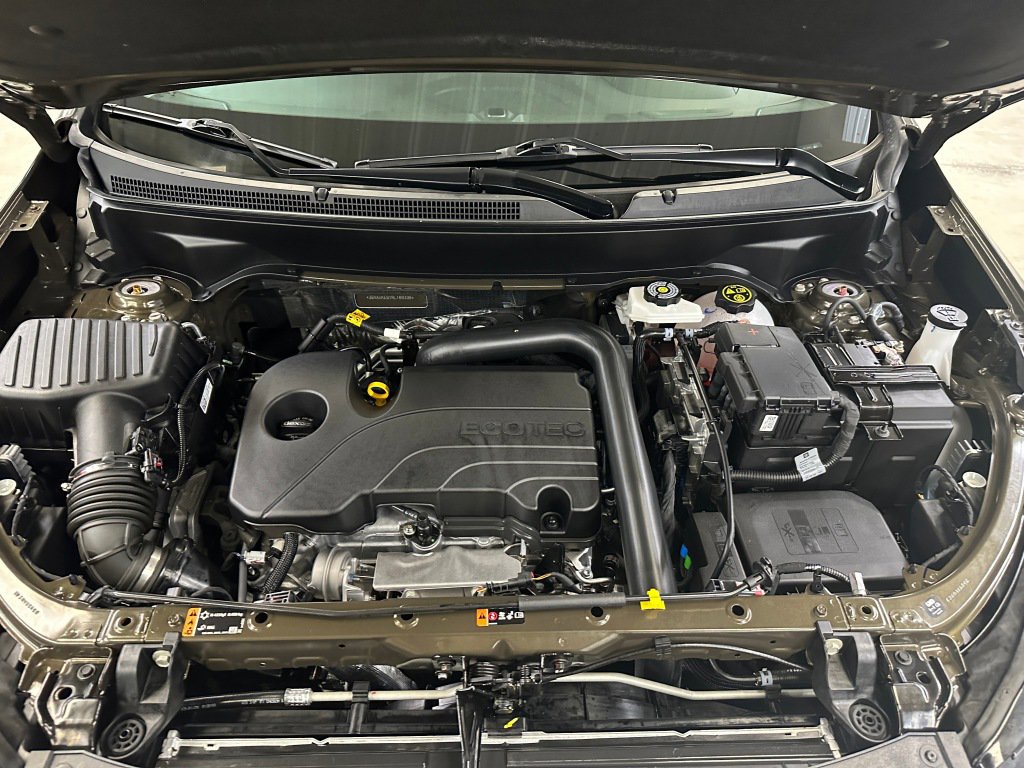 Certified 2024 Chevrolet Equinox LT w/ LPO, Floor Liner Package image 38